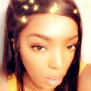 Meet your Posher, Aja